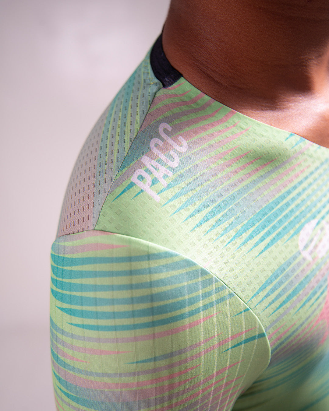 SPEEDSUIT TROPIC SURGE