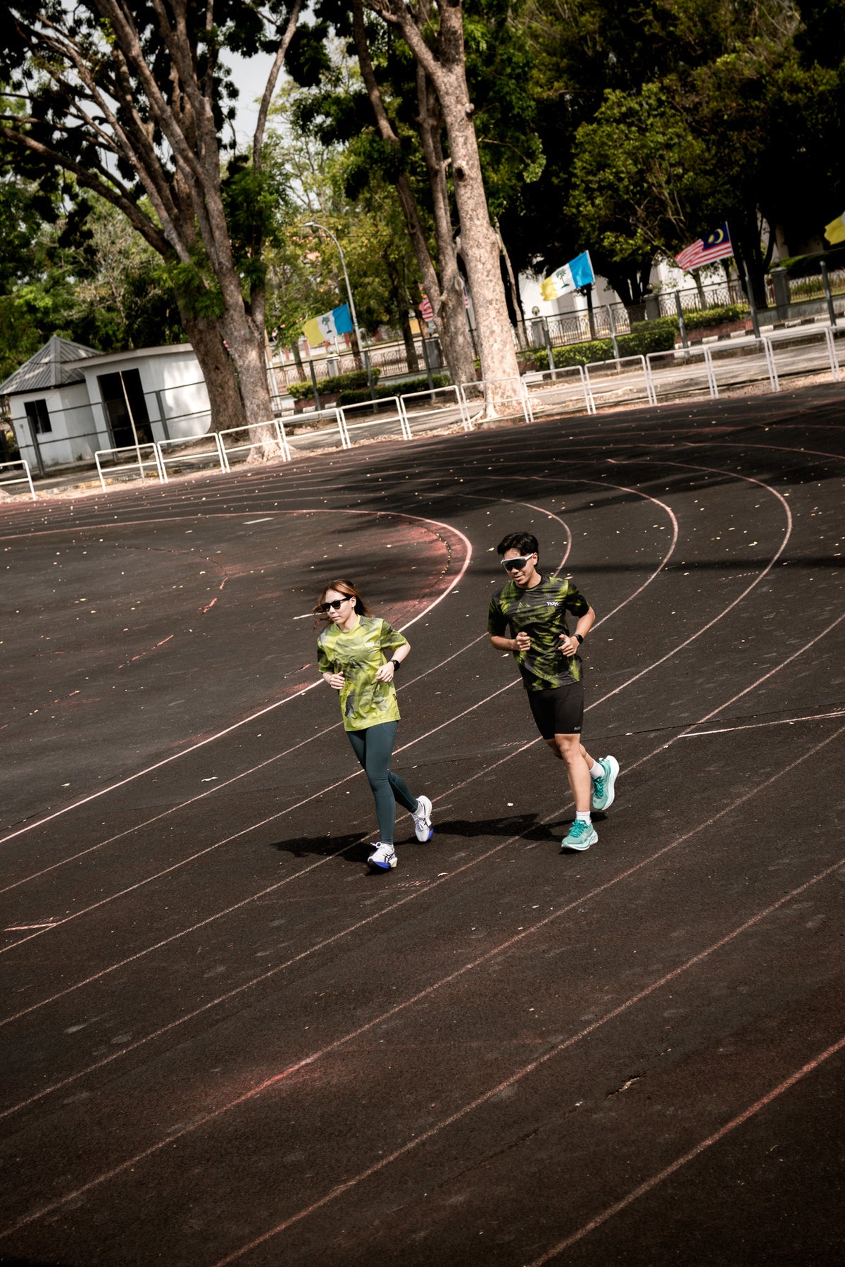 RUNNING CHASE 02